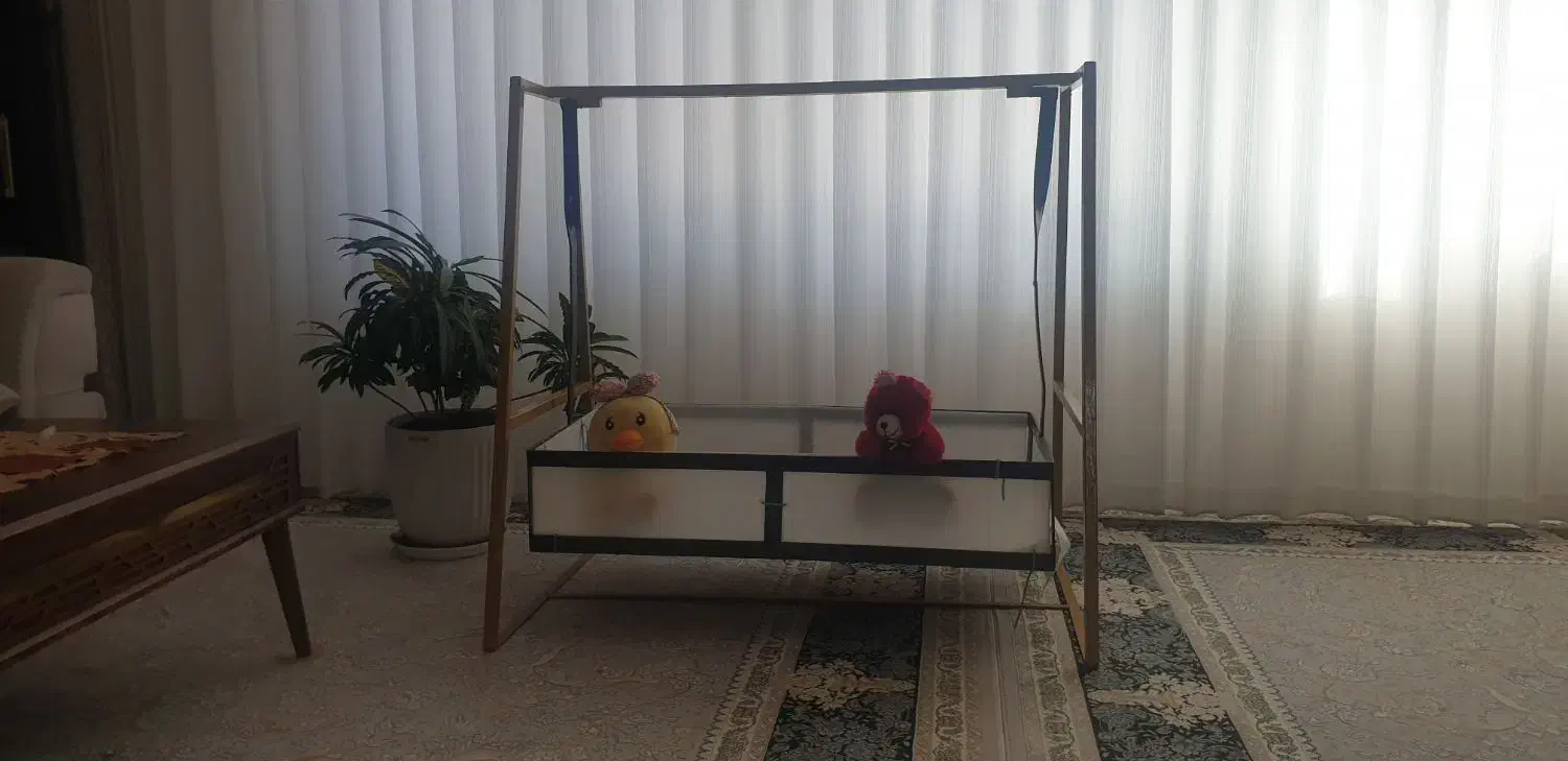 گهواره|تخت و صندلی بچه|دهگلان, |دیوار