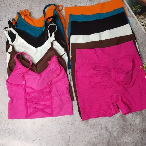 انواع لباس زیر و تاپ|لباس|رشت, پاستوریزه|دیوار