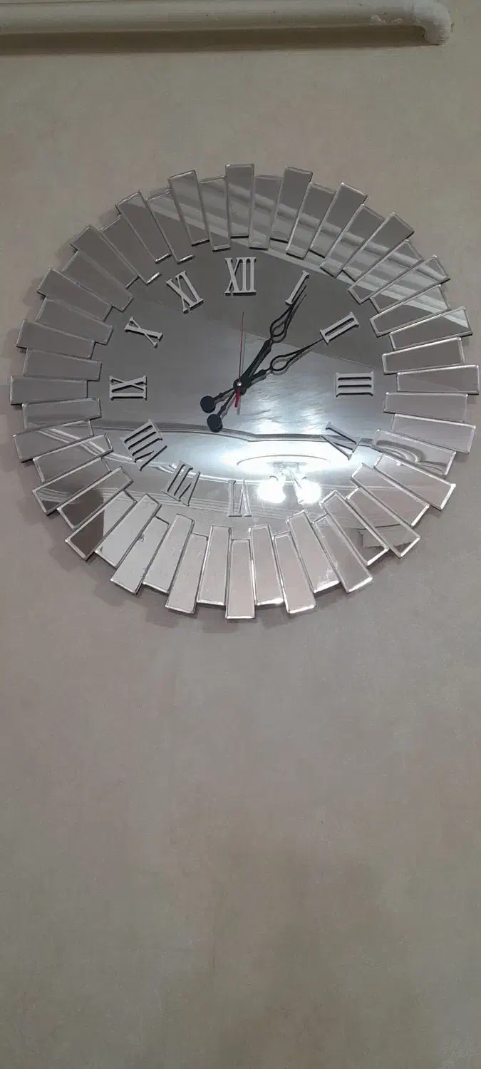 یک عدد ساعت ب همراه جا شمعی|ساعت دیواری و تزئینی|فومن, |دیوار