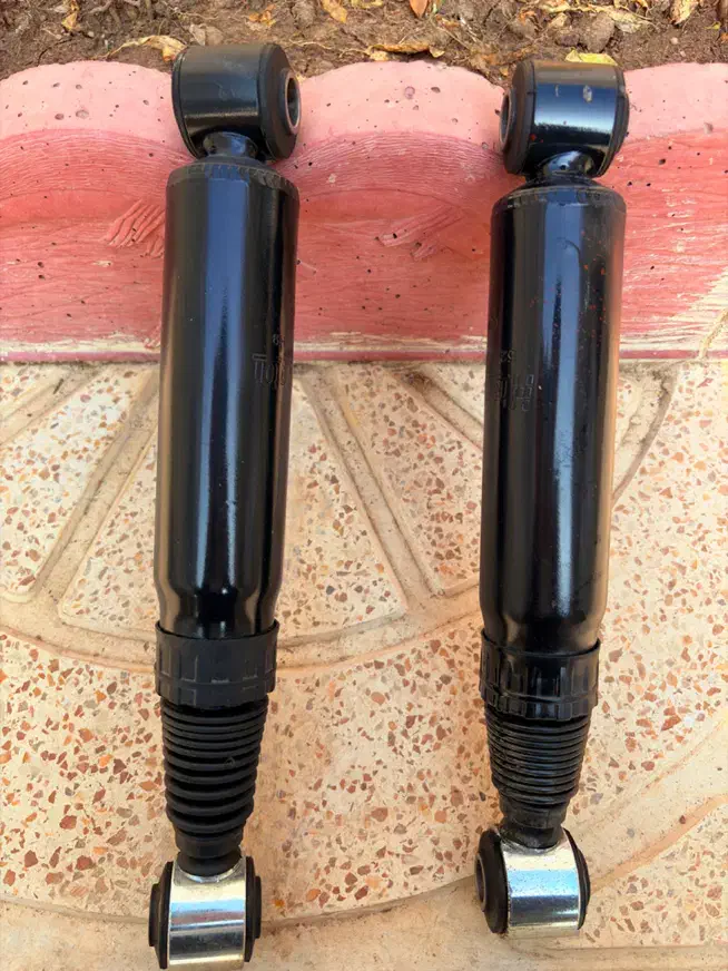 کمک عقب روغنی پژووسمندپوسته بزرگ|قطعات یدکی و لوازم جانبی|میاندوآب, |دیوار