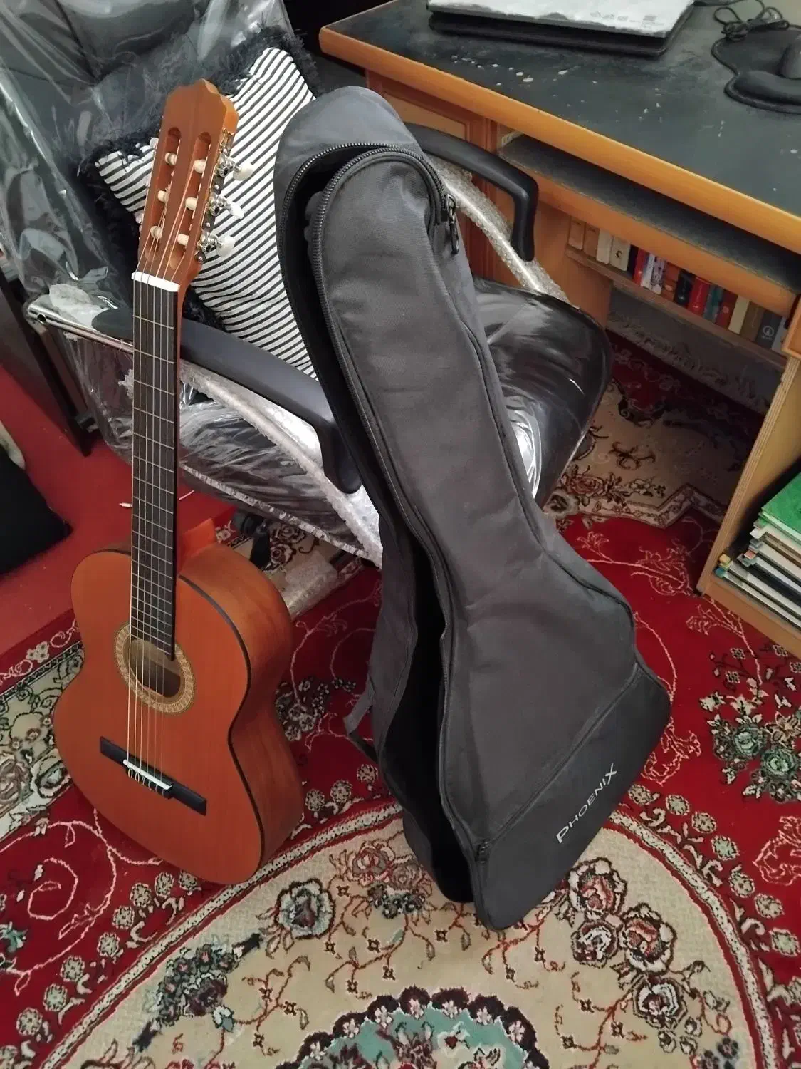 گیتار|گیتار، بیس، امپلیفایر|بروجرد, |دیوار