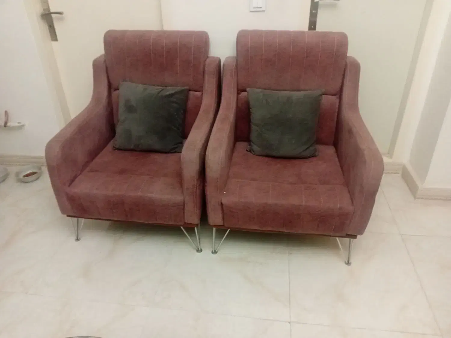 مبل استیل راحتی ۸ نفره با میز ناهارخوری|مبلمان خانگی و میز عسلی|تهران, باغ فیض|دیوار