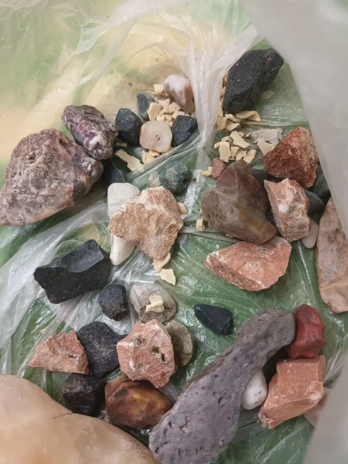 شهاب سنگ قیمتی .|کلکسیون اشیاء عتیقه|زارچ, |دیوار