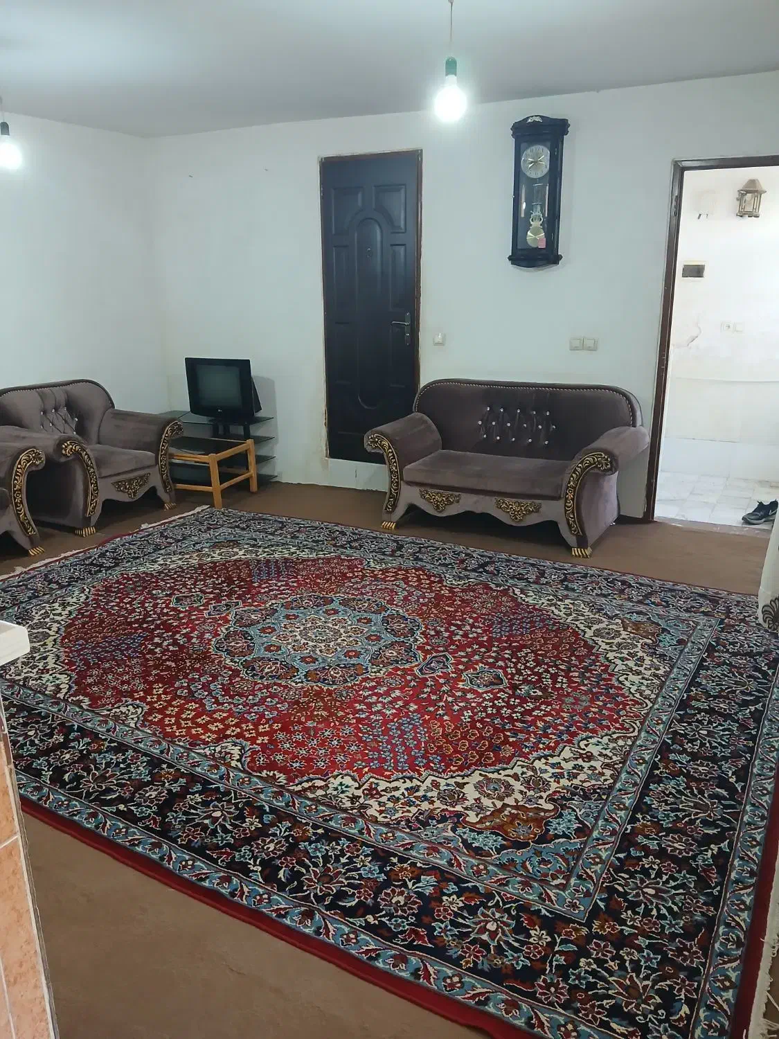 سوئیت داخل شهر پارکینگ دار|اجارهٔ کوتاهمدت آپارتمان و سوئیت|سنندج, |دیوار