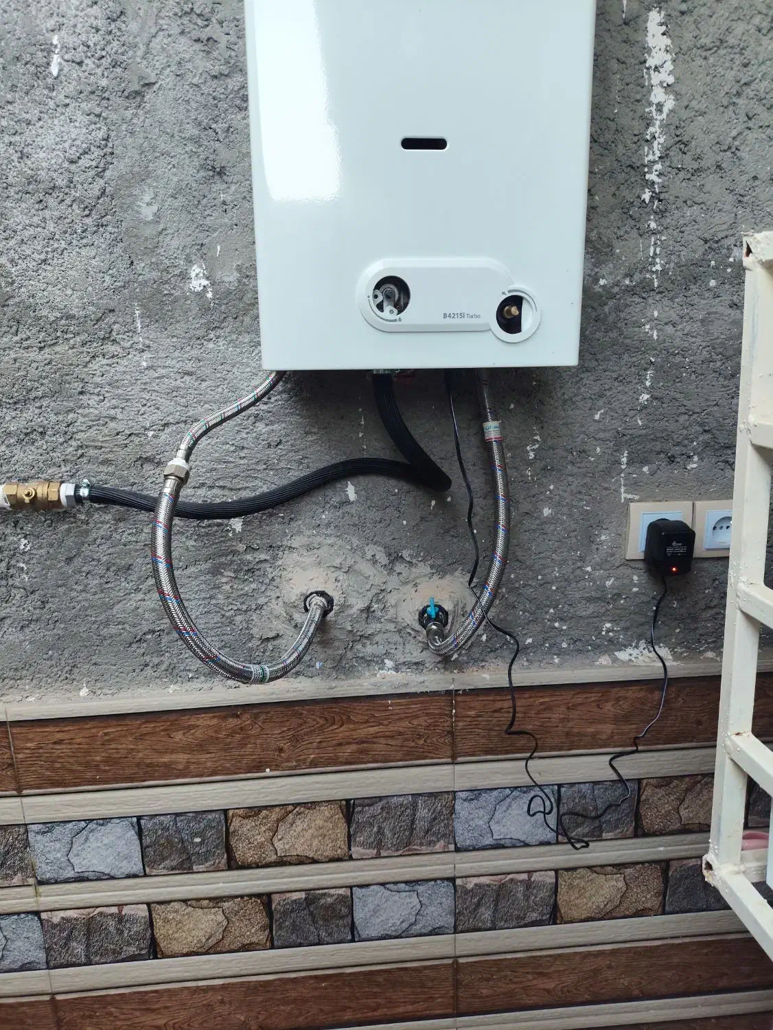 نصاب آبگرمکن لوله کشی آبگرمکن|آبگرمکن، پکیج، شوفاژ|ایرانشهر, |دیوار