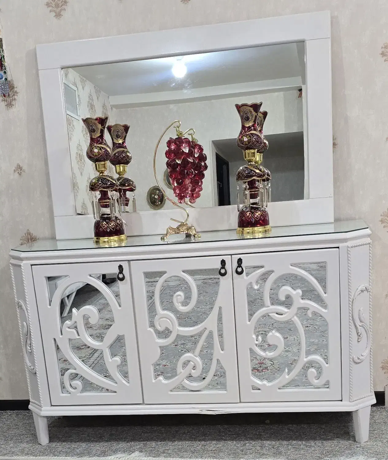 آیینه و کنسول|بوفه، ویترین، کنسول|ایلام, |دیوار