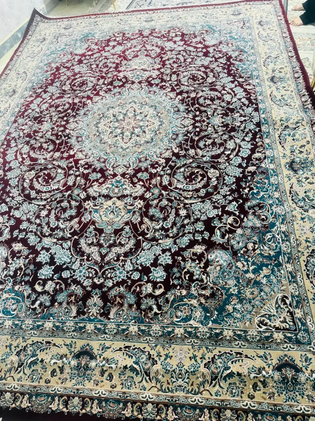 فرش ۱۲ متری کاملا نو و گلیم فرش ۶ متری|فرش|خرمآباد, |دیوار