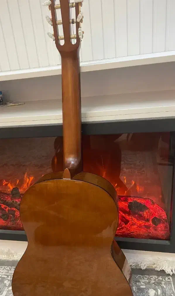 گیتار یاماها C70اصل|گیتار، بیس، امپلیفایر|بیرجند, |دیوار