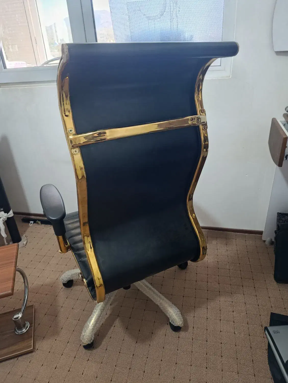 صندلی چرخدار  مدیریتی آور گونو میک. 8400|مبلمان اداری|یاسوج, |دیوار