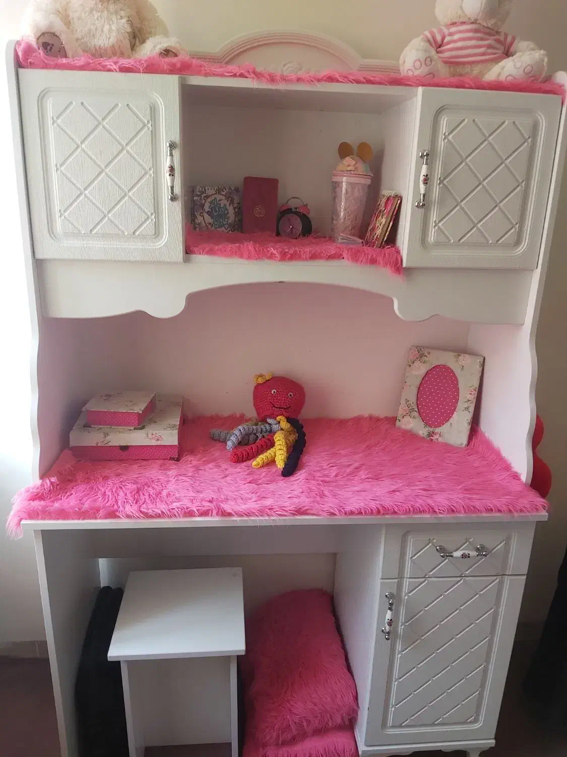 میز تحریر|میز تحریر و کامپیوتر|شیراز, شهرک ایثار|دیوار