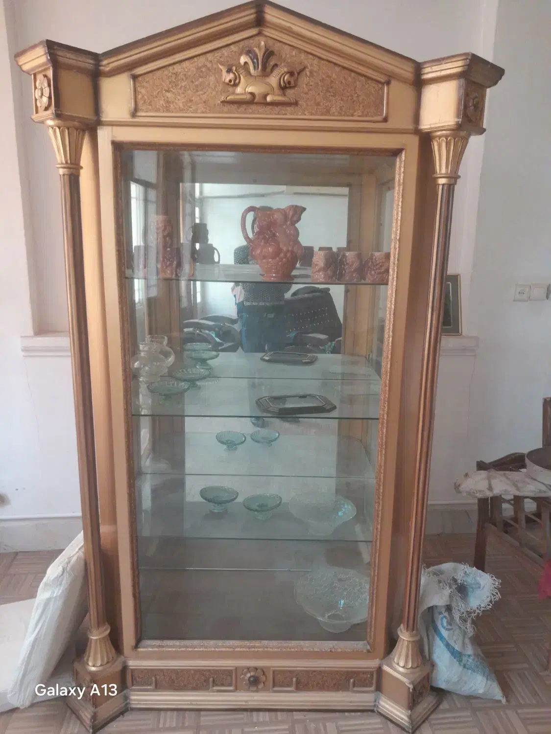 پارتیشن ویترین|بوفه، ویترین، کنسول|قم, یزدانشهر|دیوار