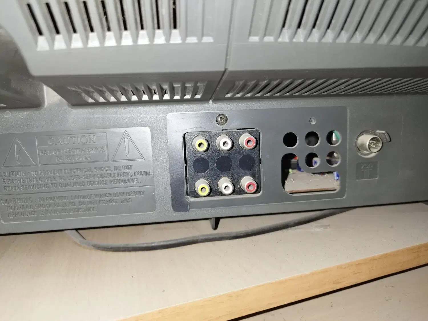 تلویزیون|تلویزیون و پروژکتور|کرمان, |دیوار