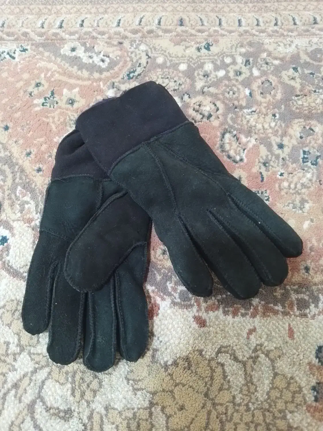 دستکش چرمی دخترانه وپسرانه قیمت مناسب۵۰هزارتومان|لباس|ورامین, ورامین|دیوار