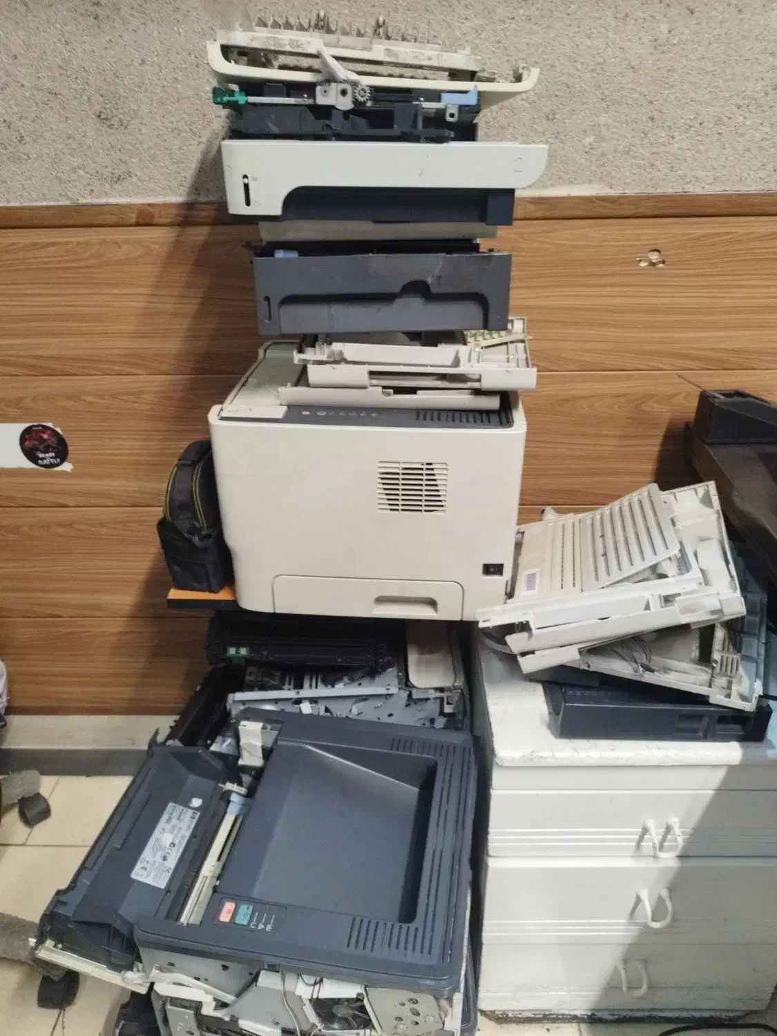 خدمات پرینتر و کامپیوتر|خدمات رایانهای و موبایل|هشتگرد, فاز ۱ مهستان|دیوار