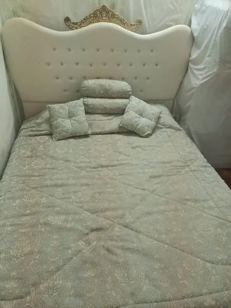 تخت دو نفره|تخت و سرویس خواب|بروجرد, |دیوار