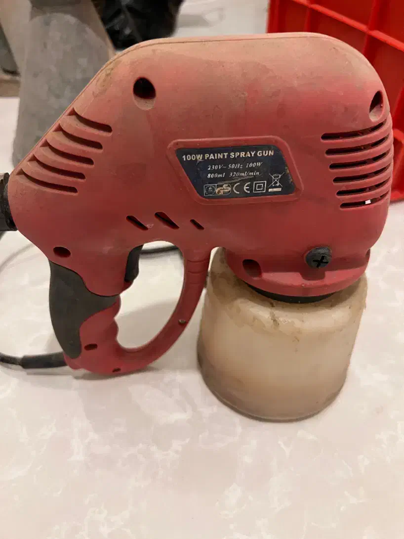 پیستوله|ابزارآلات|مشهد, دانشجو|دیوار