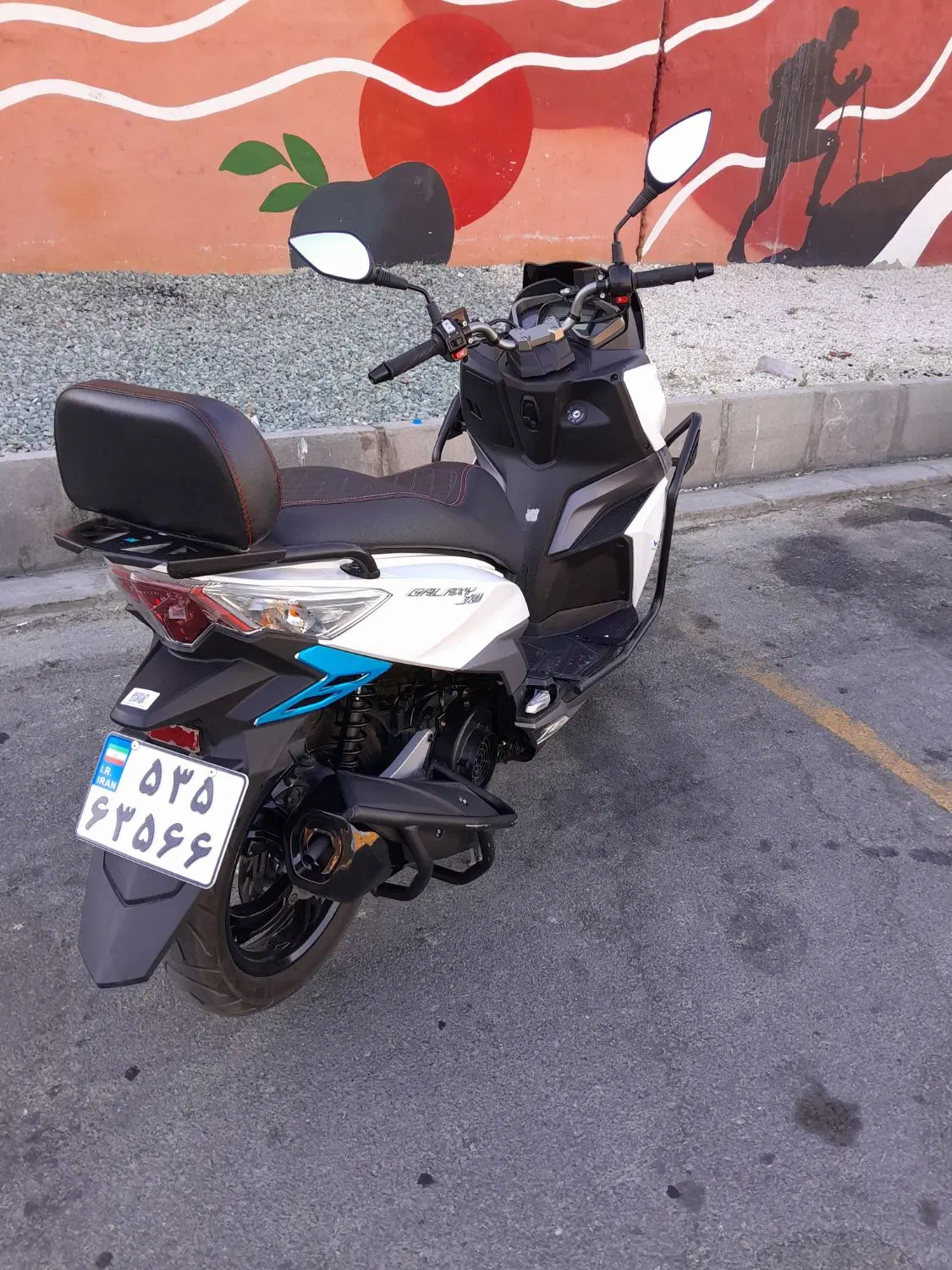 sym j200 new|موتورسیکلت|اراک, |دیوار