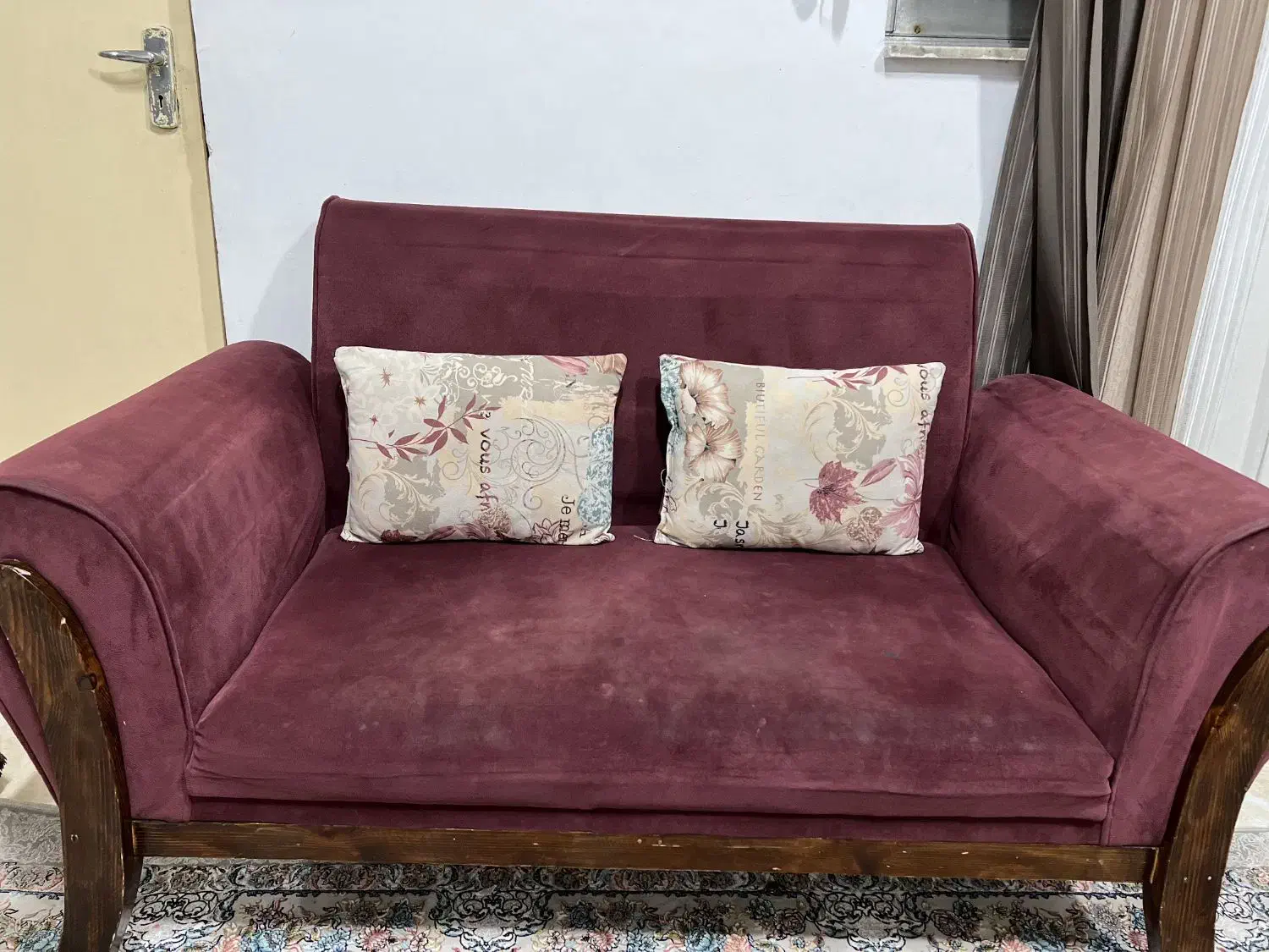 مبل|مبلمان خانگی و میز عسلی|رشت, رودباری|دیوار