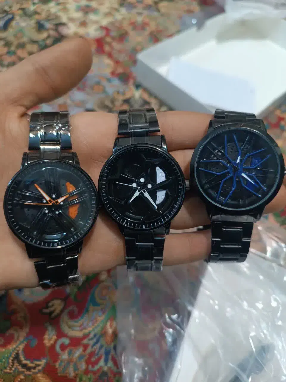 ساعتهای متنوع با جنس خوب|ساعت|شهرضا, |دیوار