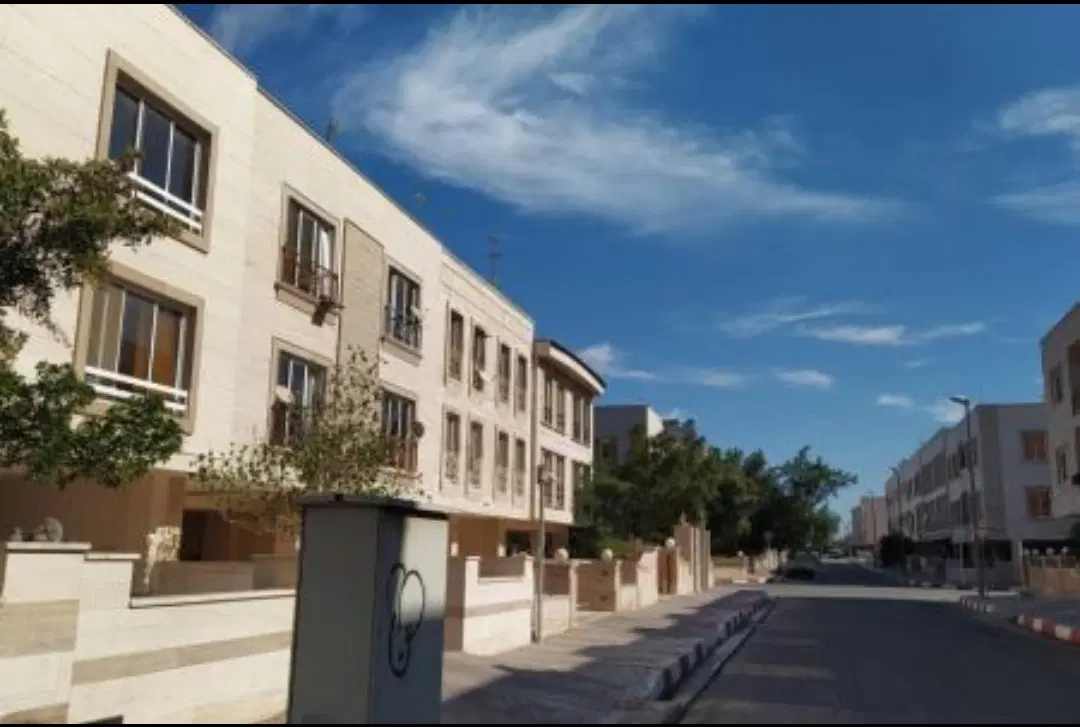 تصویر اصلی