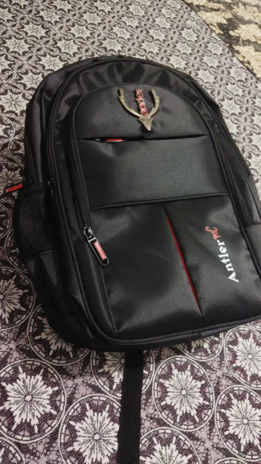 کیف مدرسه|کیف، کفش، کمربند|چناران, |دیوار