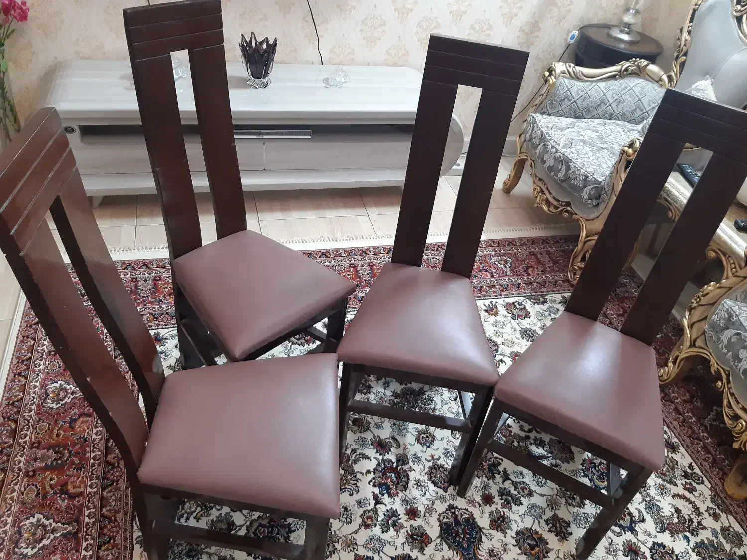 میز و صندلی ناهارخوری ۴ نفره قیمت توافقی|میز و صندلی غذاخوری|تهران, قصر فیروزه ۱|دیوار