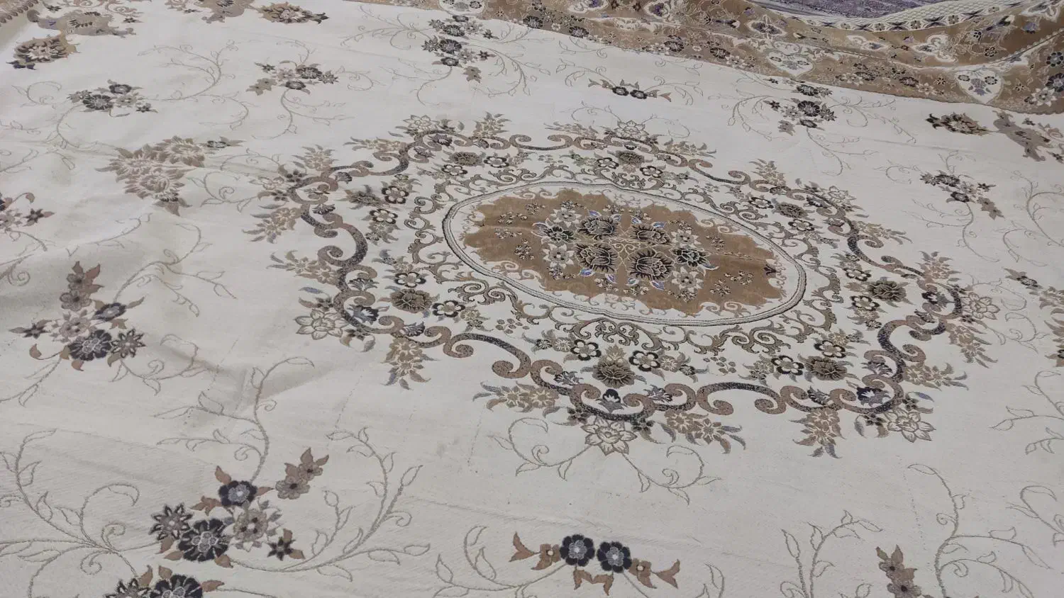 روفرشی 12متری|روفرشی|قم, شهدا|دیوار