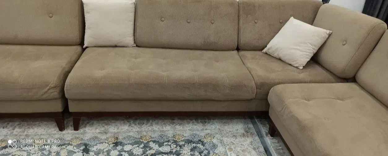 مبل راحتی ۷ نفره به همراه جلو مبلی و دو عدد عسلی|مبلمان خانگی و میز عسلی|ساوه, |دیوار