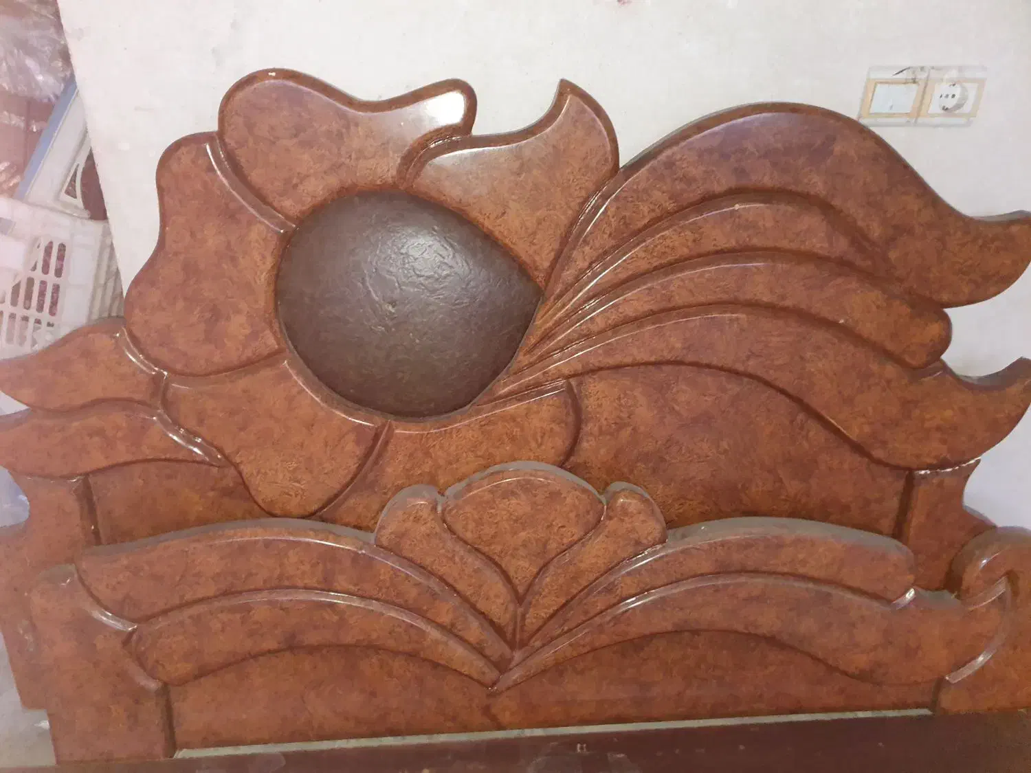 تخت دو نفره بسیار تمیز|تخت و سرویس خواب|کازرون, |دیوار