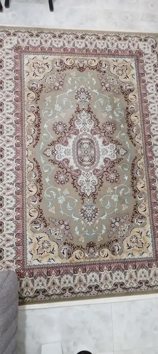 فروش فرش یک جفت ۶ و یک عدد ۴ متری|فرش|بندر انزلی, کوی واحدی|دیوار