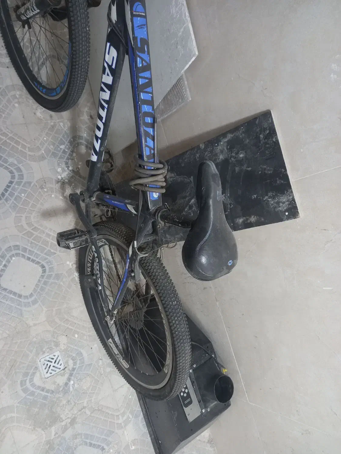 دوچرخه۲۶|دوچرخه، اسکیت، اسکوتر|صدرا-فارس, فاز ۱|دیوار