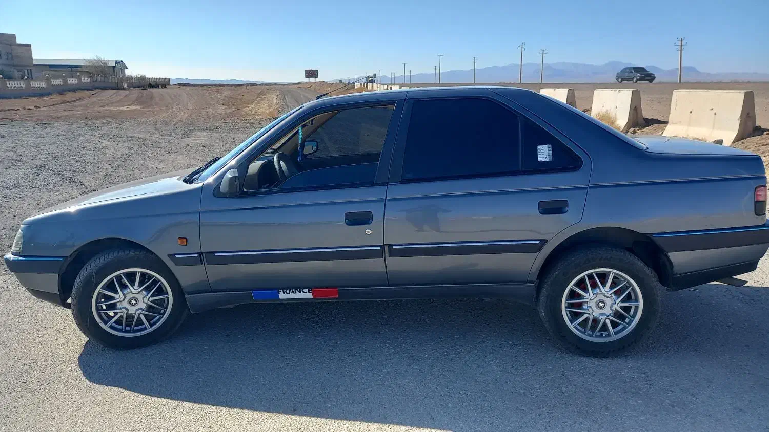 پژو ۴۰۵|خودرو سواری و وانت|زرندیه, |دیوار