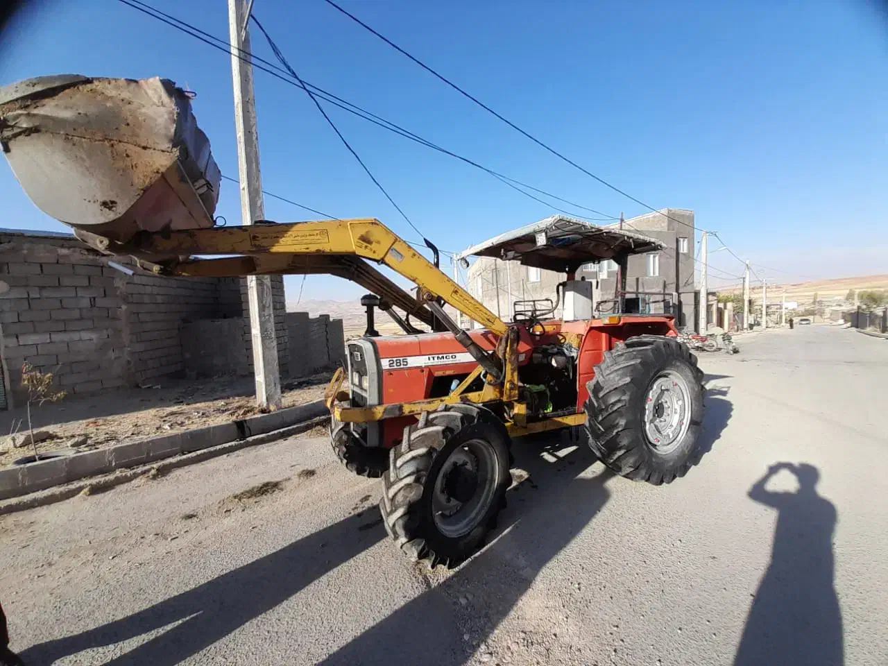 تراکتور ۲۸۵جفت دیفر ایتالیا مونتاژخارج مدل ۸۸|خودرو سنگین|زیویه, |دیوار