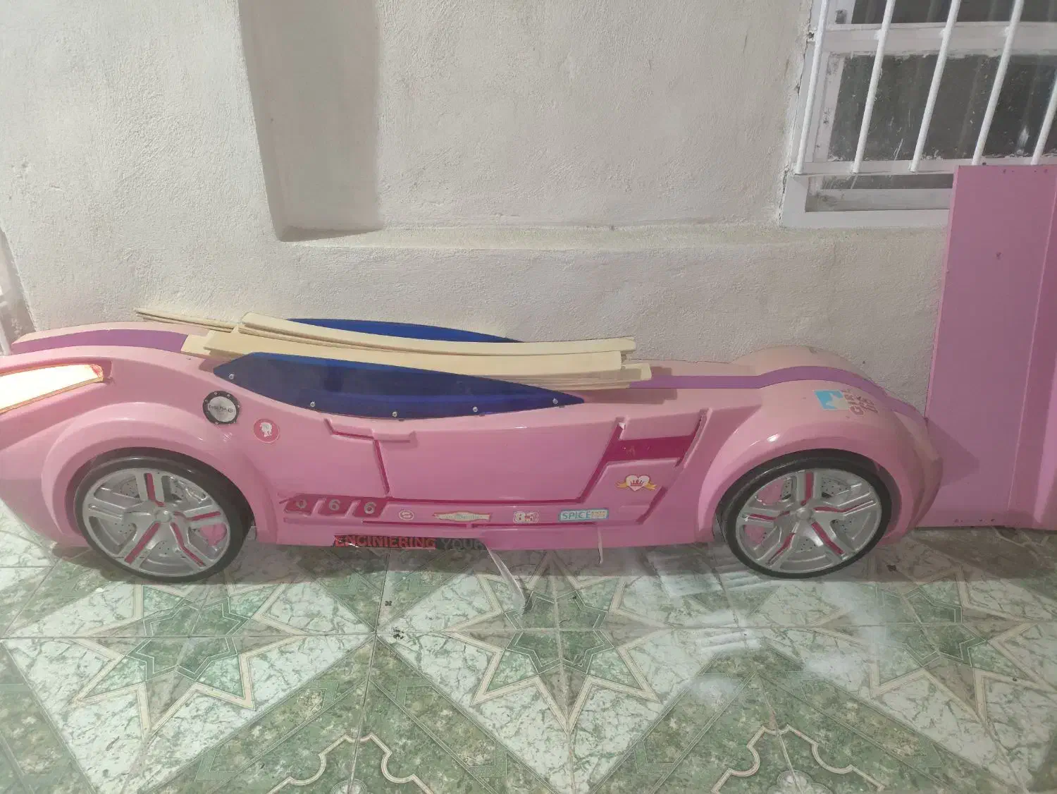 تخت خواب بچه|تخت و صندلی بچه|ایلام, |دیوار