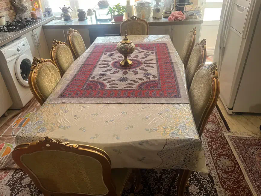 میز نهار خوری ۸ نفره تمیزو سالم|میز و صندلی غذاخوری|ورامین, ورامین|دیوار