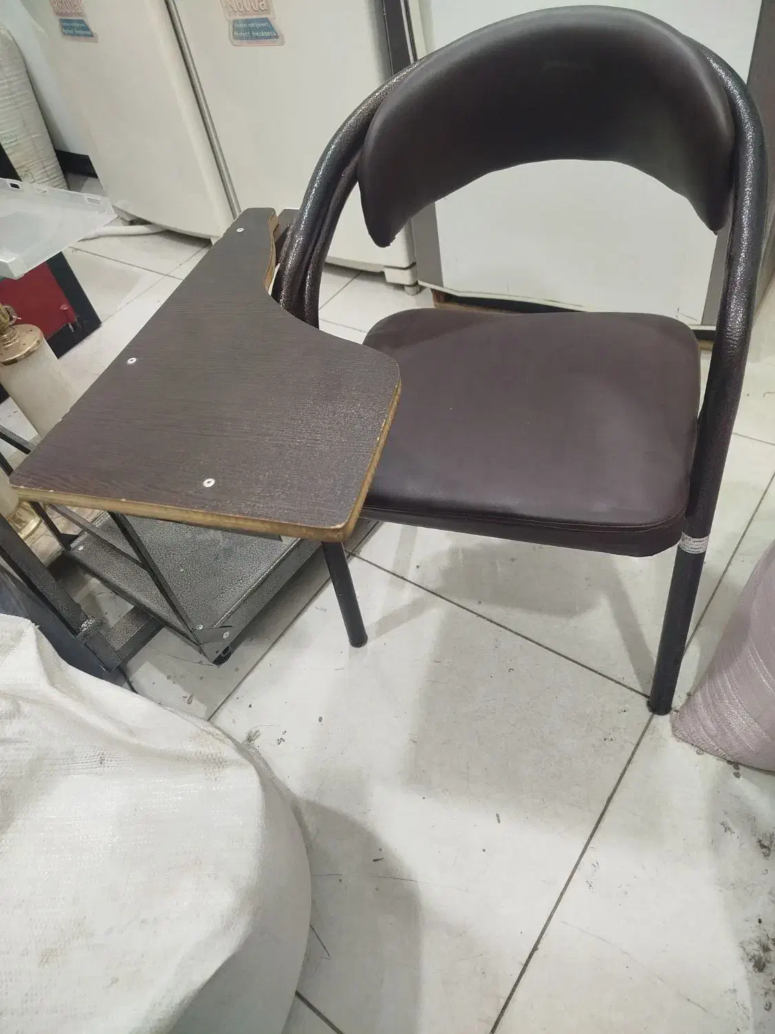 صندلی|صندلی و نیمکت|اهر, |دیوار