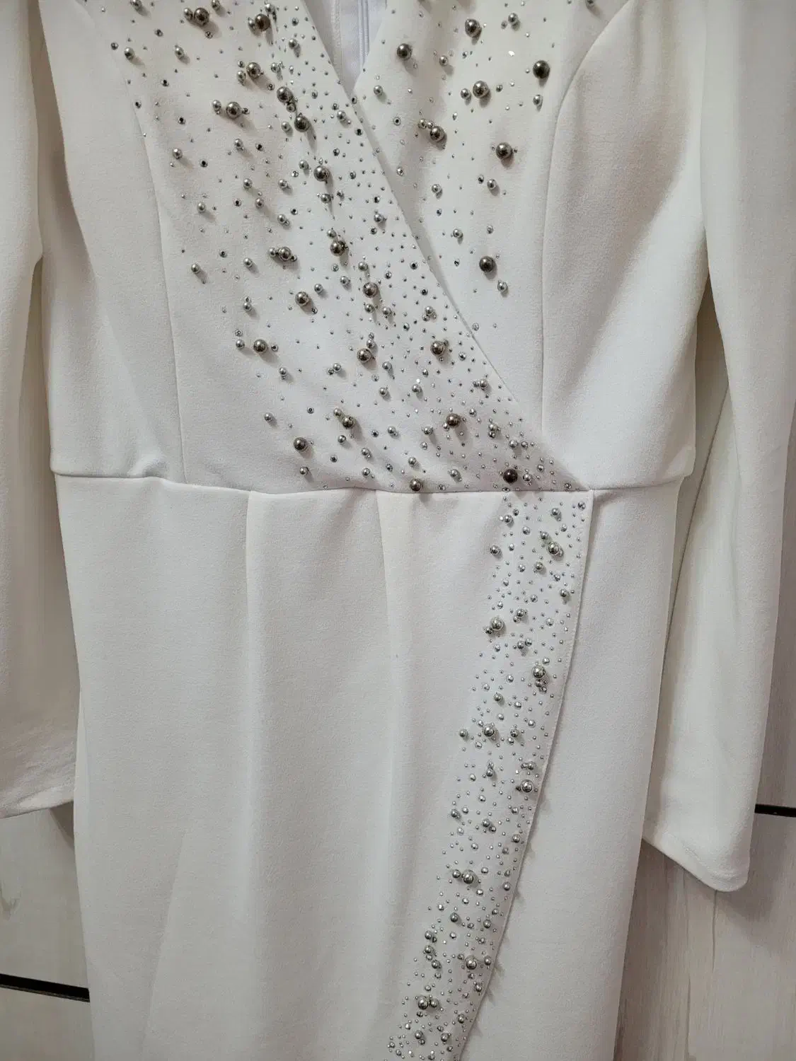 لباس مجلسی نو|لباس|دهق, |دیوار