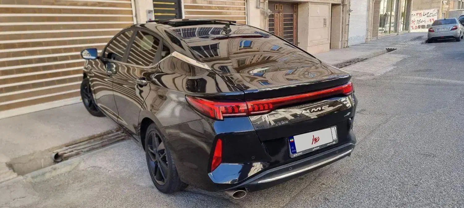 کی ام سی j 7 مدل۴۰۲|خودرو سواری و وانت|تهران, گلستان (شهرک راه آهن)|دیوار