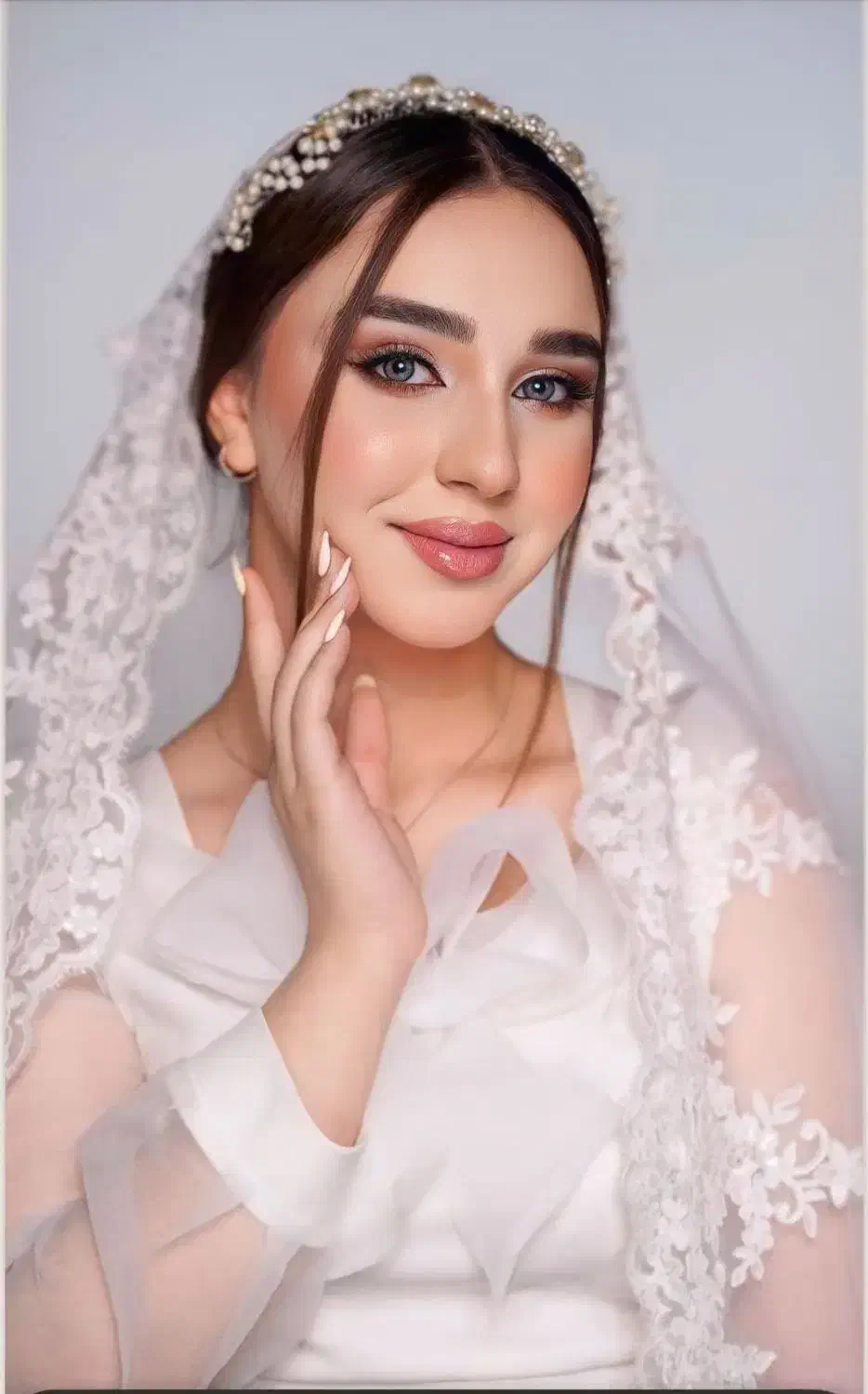 میکاپ و شنیون و زلف حرفه ای|خدمات آرایشگری و زیبایی|شیراز, شهرک گلستان|دیوار