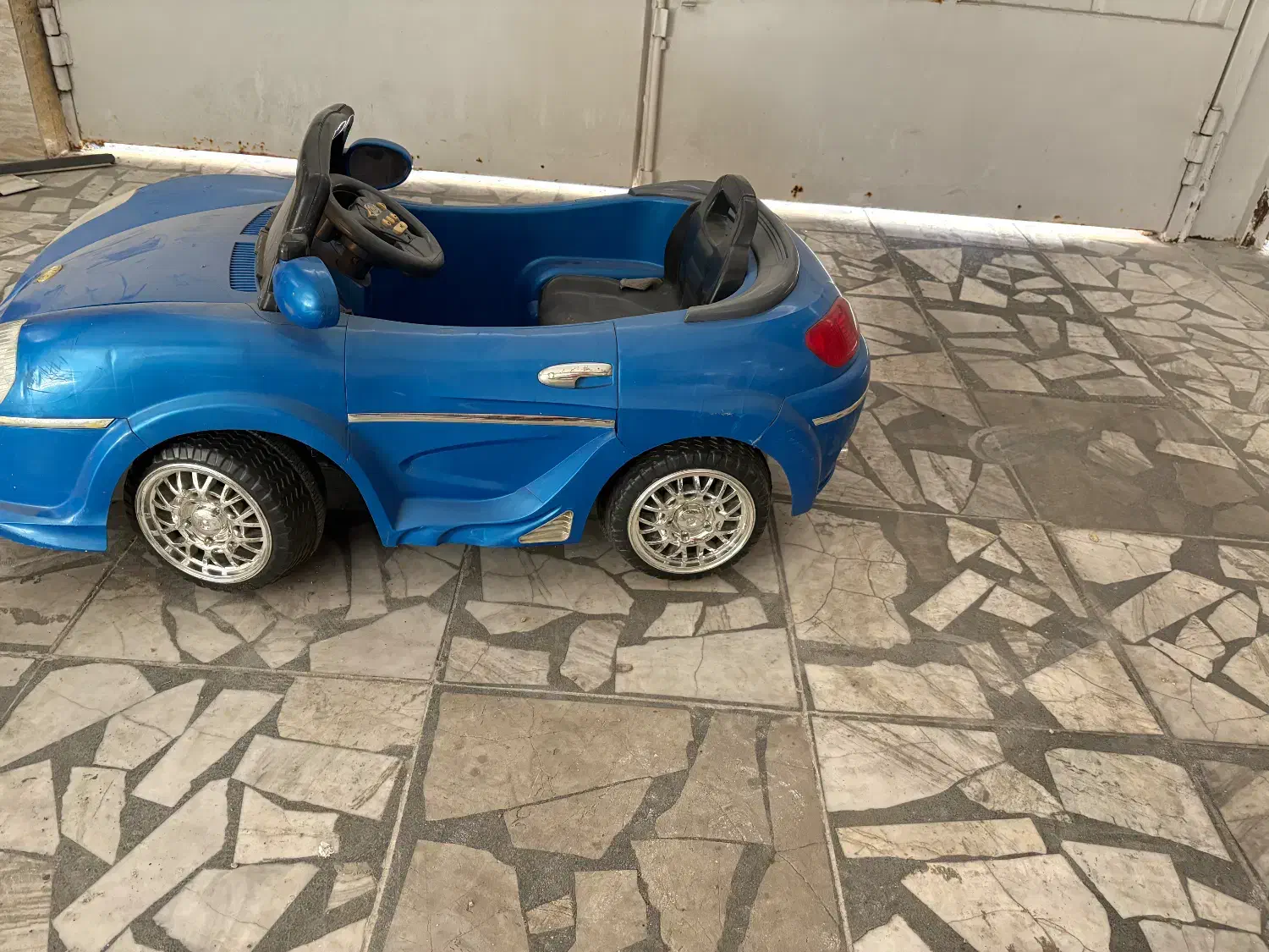 ماشین شارژی کنترلی|اسباب‌بازی بچه|ساری, |دیوار