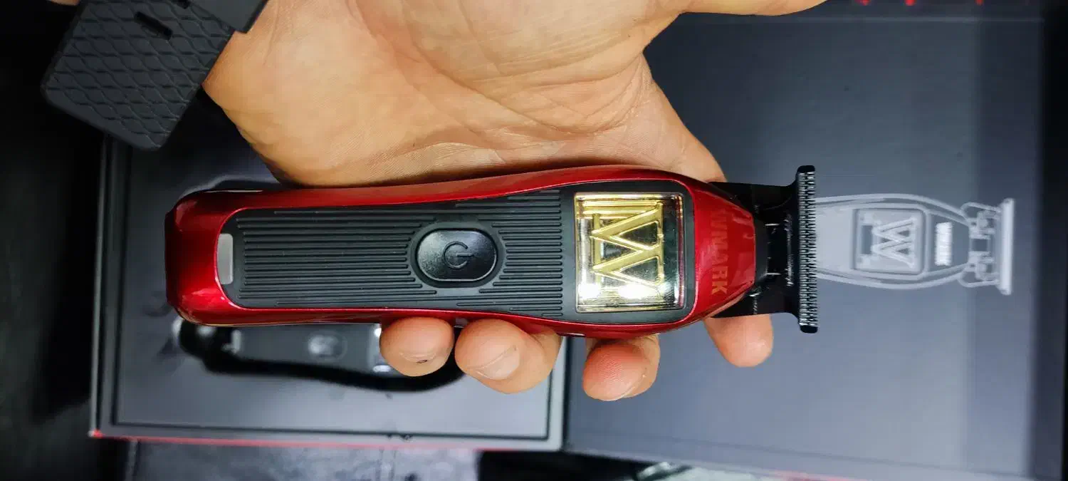 یک عددخطزن سرشورایستاده و پیشبند استادکار|آرایشگاه و سالنهای زیبایی|رشت, حومه رشت|دیوار