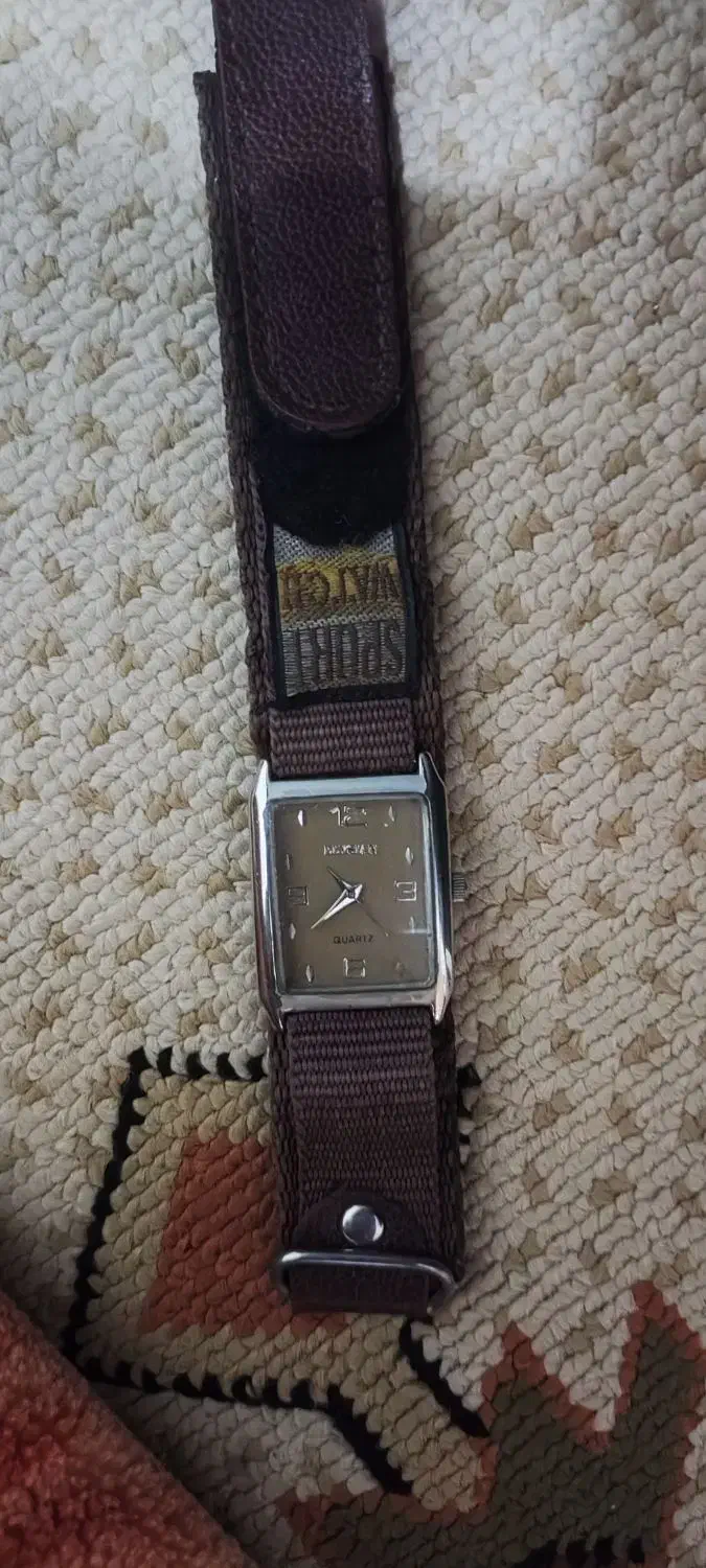 ساعت مچی|ساعت|سنقر, |دیوار