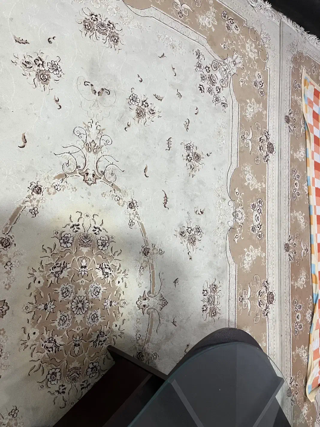 فرش دوتخته۹متری یک تخته۶متری|فرش|رشت, پیرکلاچای|دیوار
