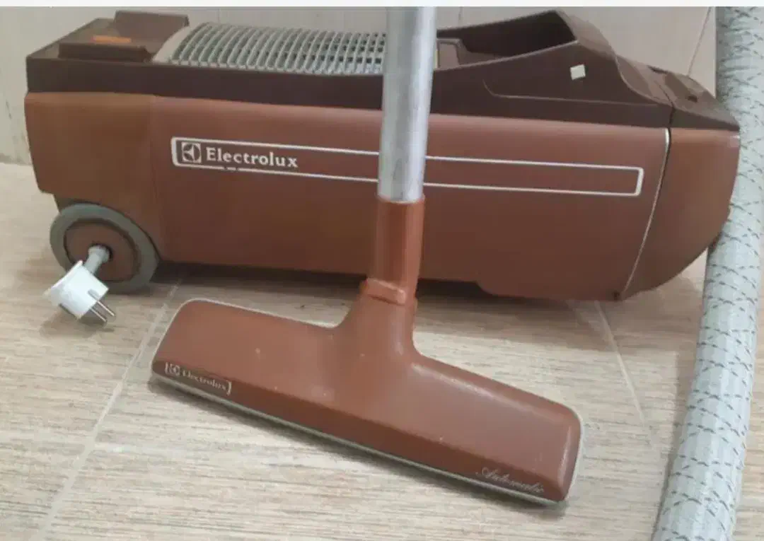 جاروبرقی الکترو لوکس و لپ تاپ سوزیکی|جاروبرقی، جارو شارژی، بخارشو|تبریز, |دیوار