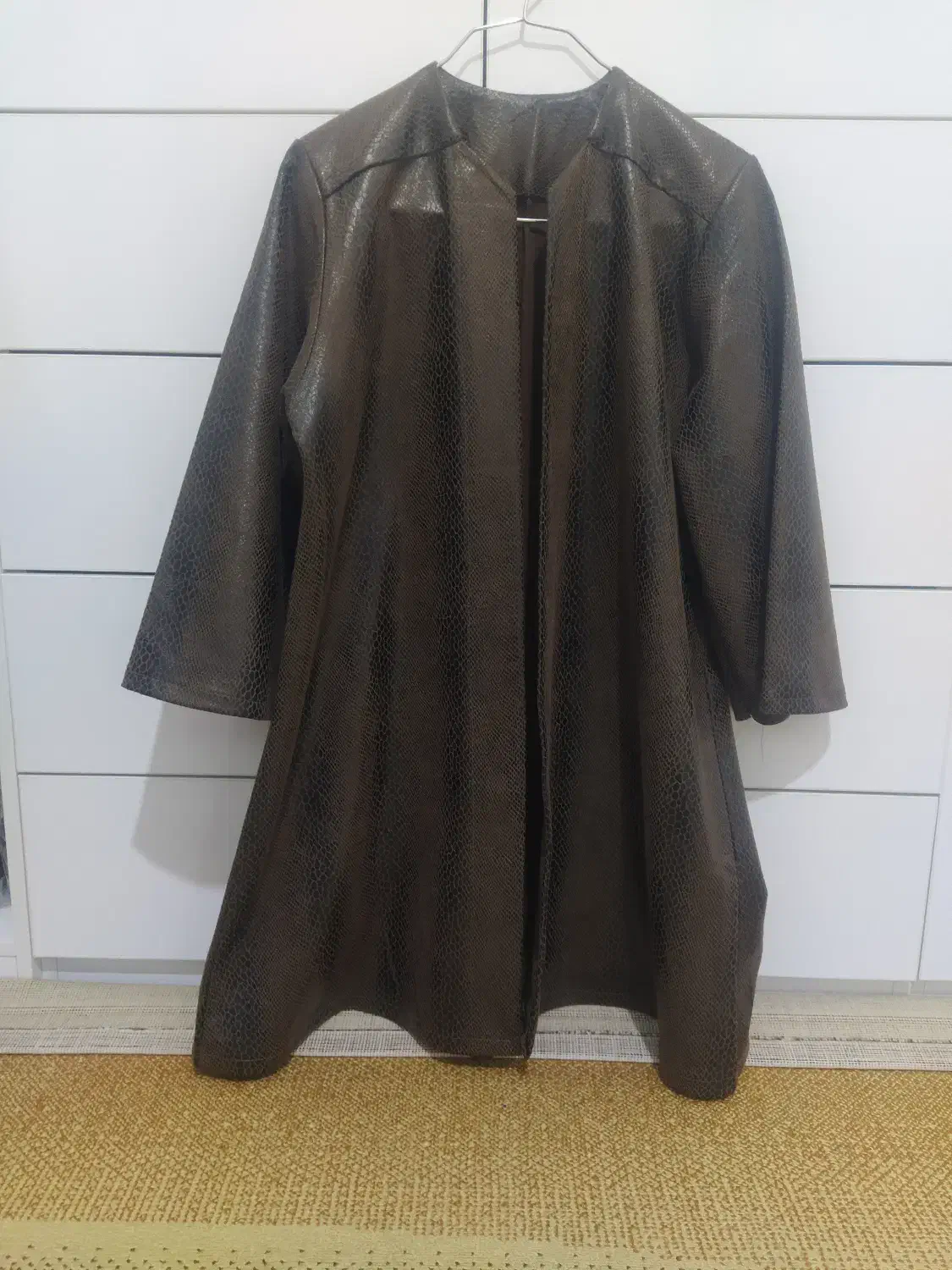 لباس|لباس|خرمآباد, |دیوار