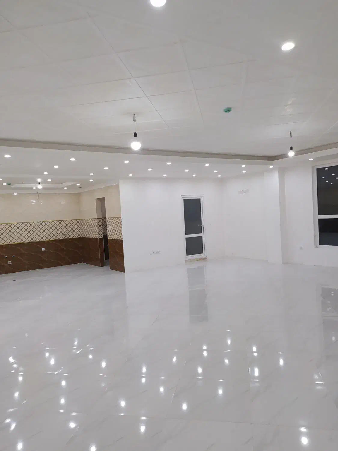 آپارتمان ۱۸۱ متری سندار /تک واحدی /کاوسیه|فروش آپارتمان|قدس, شهرقدس|دیوار