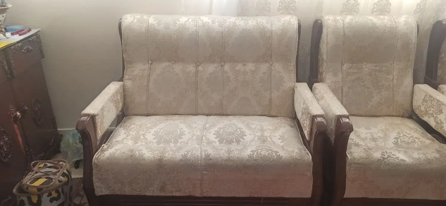 مبلمان نشیمن ۷ نفره|مبلمان خانگی و میز عسلی|قم, هنرستان|دیوار
