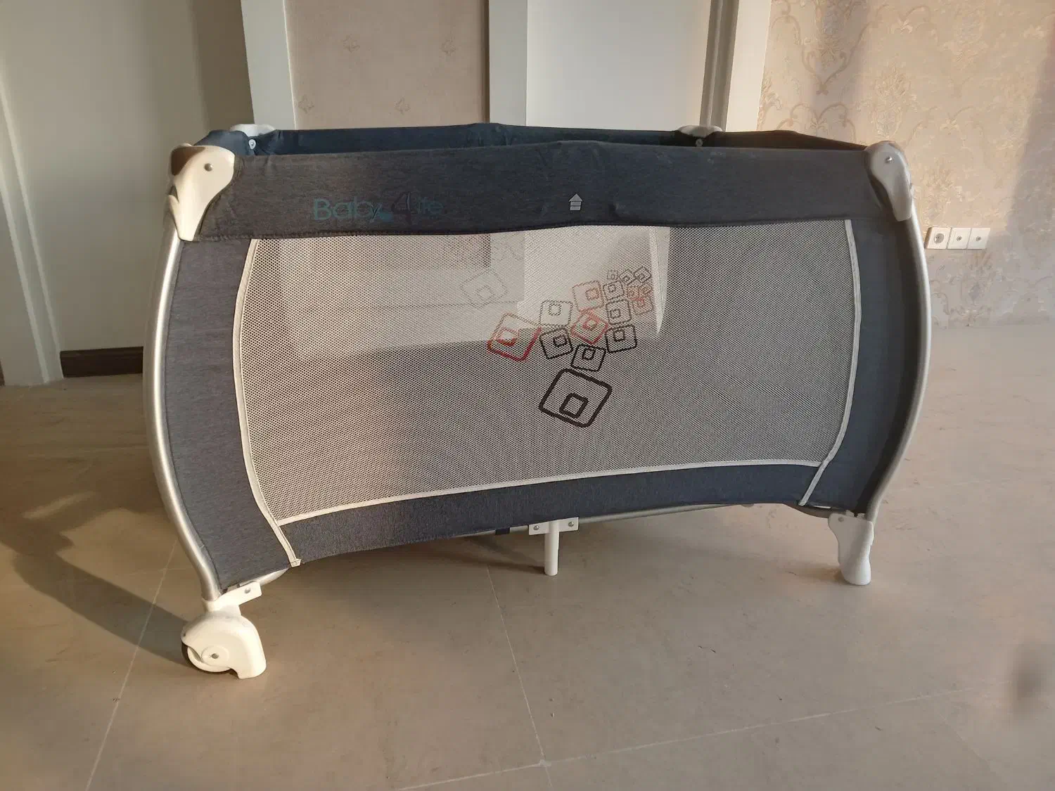 تخت پارک بچه ببی فور لایف|اسباب و اثاث بچه|تهران, هروی|دیوار