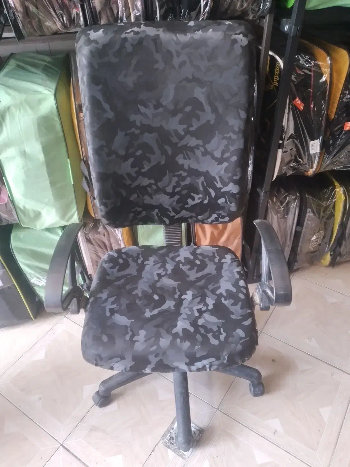 صندلی چرخ دار|دفتر کار|سبزوار, هویزه|دیوار