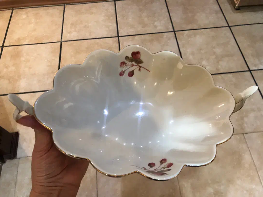 ظروف لمونژ ، گل مرغی ، کریستال قدیمی|کلکسیون اشیاء عتیقه|کرج, عظیمیه|دیوار